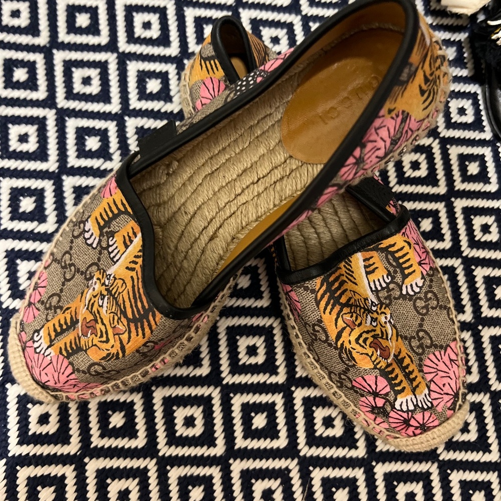 Ladies designer shoes